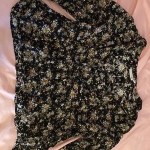 Medium, long sleeve, floral, tie front, long back shirt